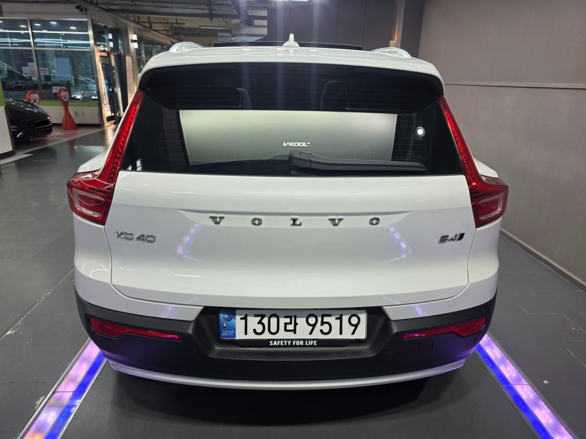 Volvo XC40, 2024 — фото 4 из 12