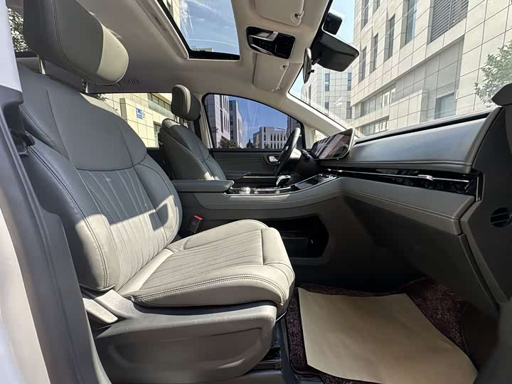 JAC Refine RF8 Hybrid, 2025 — фото 8 из 9