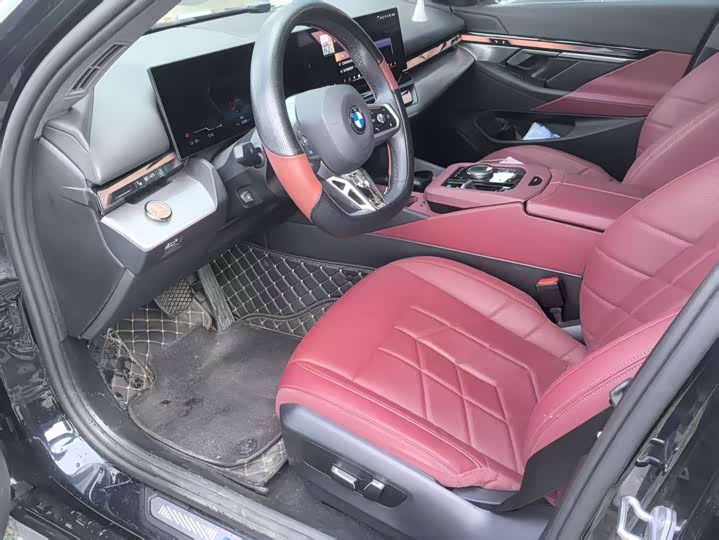 BMW i5, 2025 — фото 5 из 5