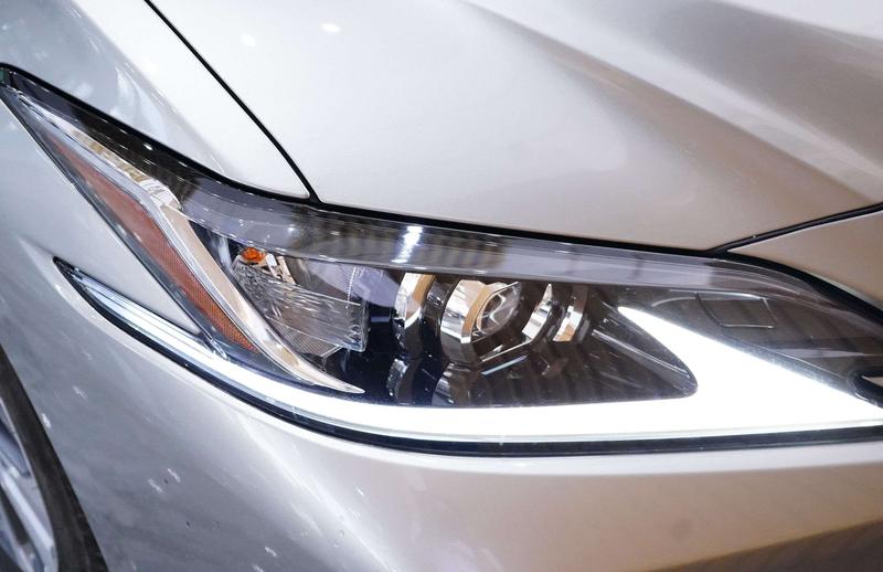 Lexus ES, 2023 — фото 6 из 10