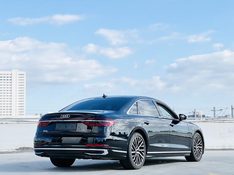 Audi A8, 2023 — фото 5 из 12