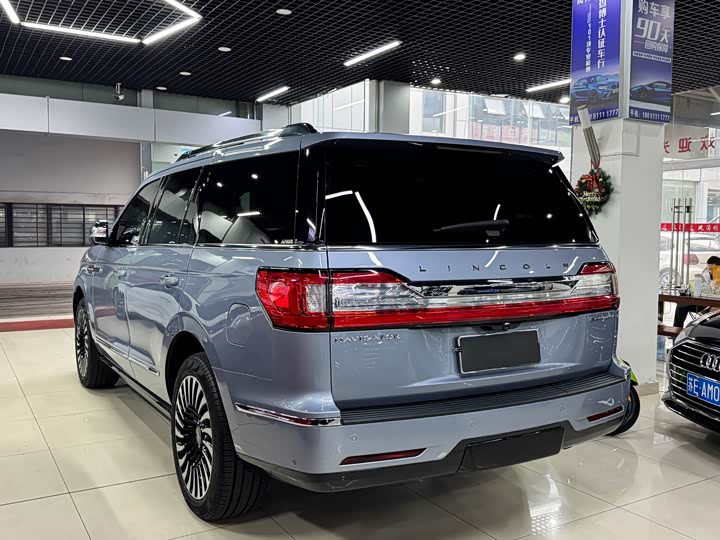 Lincoln Navigator, 2022 — фото 4 из 9