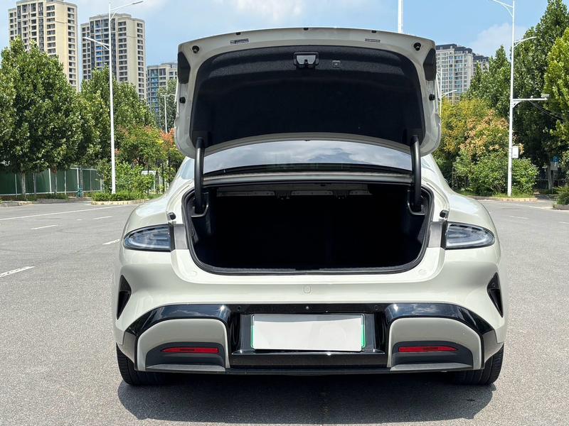 Xiaomi SU7, 2024 — фото 6 из 12