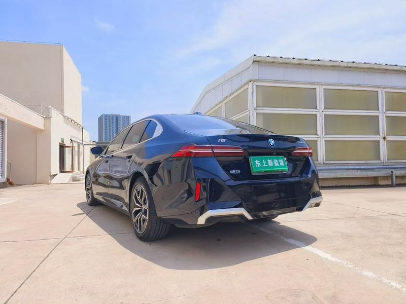 BMW i5, 2024 — фото 4 из 9