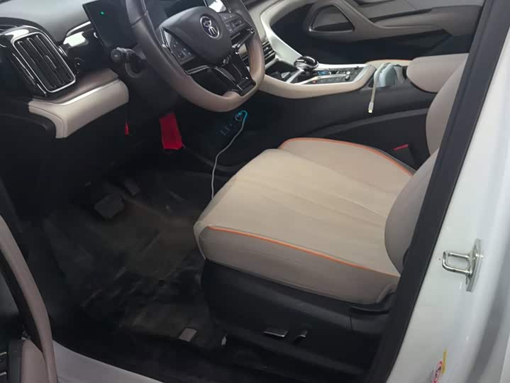 BYD Song Pro Hybrid, 2023 — фото 9 из 9