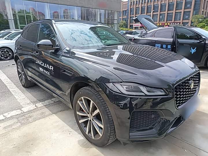 Jaguar F-Pace, 2023 — фото 4 из 9