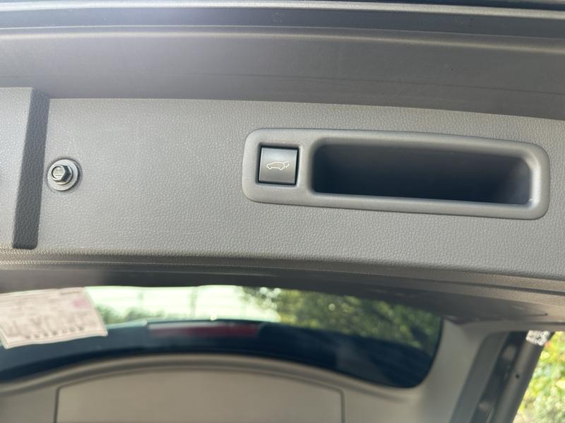 Toyota Crown Kluger, 2022 — фото 12 из 12