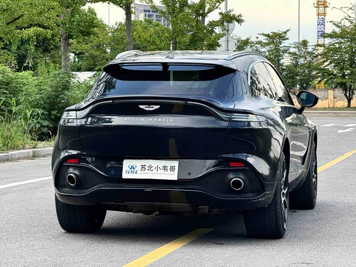 Aston Martin DBX, 2021 — фото 4 из 9