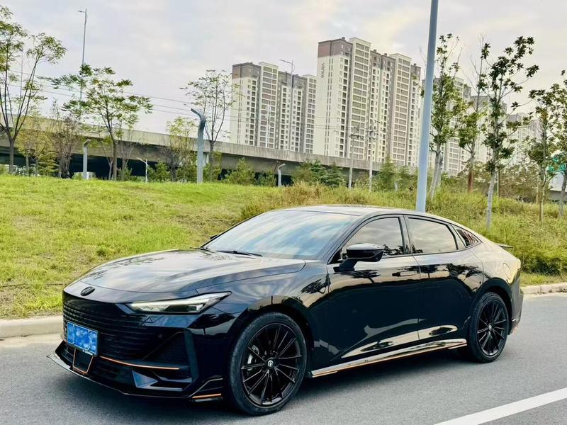Changan UNI-V, 2023 — купить в Санкт-Петербурге под ключ