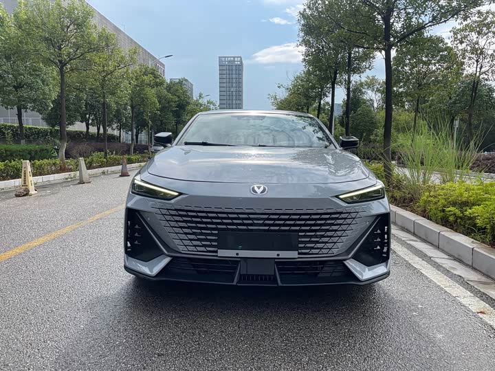 Changan UNI-V Hybrid, 2023 — фото 2 из 9