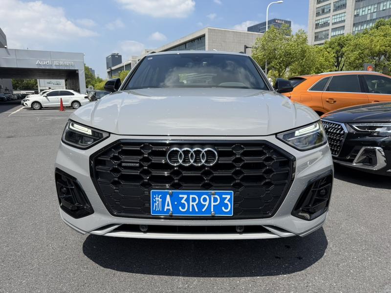 Audi Q5L, 2024 — фото 2 из 12