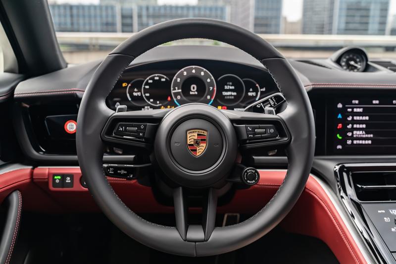 Porsche Panamera, 2025 — фото 11 из 12