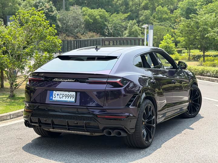 Lamborghini Urus, 2024 — фото 2 из 7