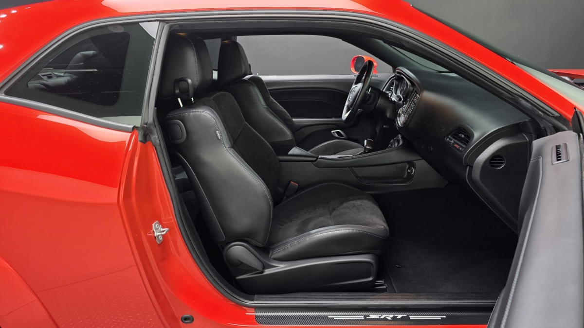 Dodge Challenger, 2022 — фото 10 из 12