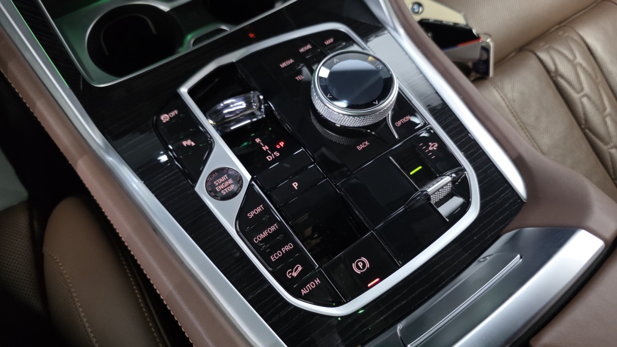 BMW X6, 2024 — фото 9 из 12