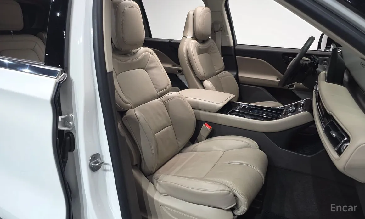 Lincoln Aviator, 2023 — фото 10 из 12