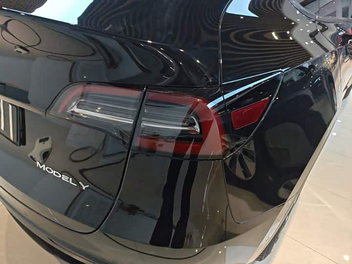 Tesla Model Y, 2021 — фото 8 из 9