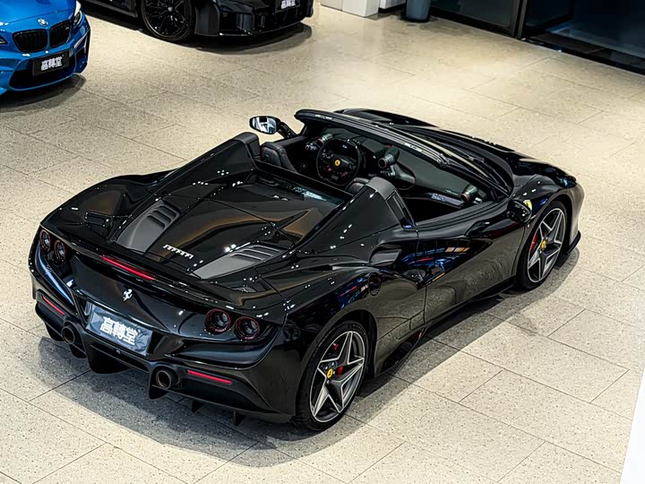 Ferrari F8, 2022 — фото 8 из 9