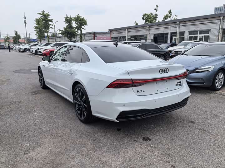 Audi A7L, 2024 — фото 3 из 9