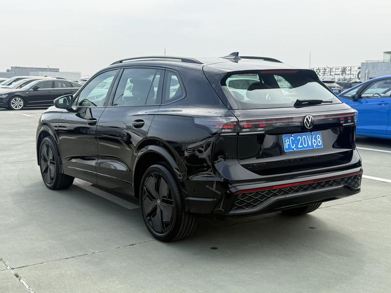 Volkswagen Tiguan L Pro, 2025 — фото 4 из 9