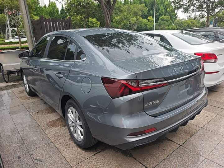 Roewe i5, 2025 — фото 5 из 9