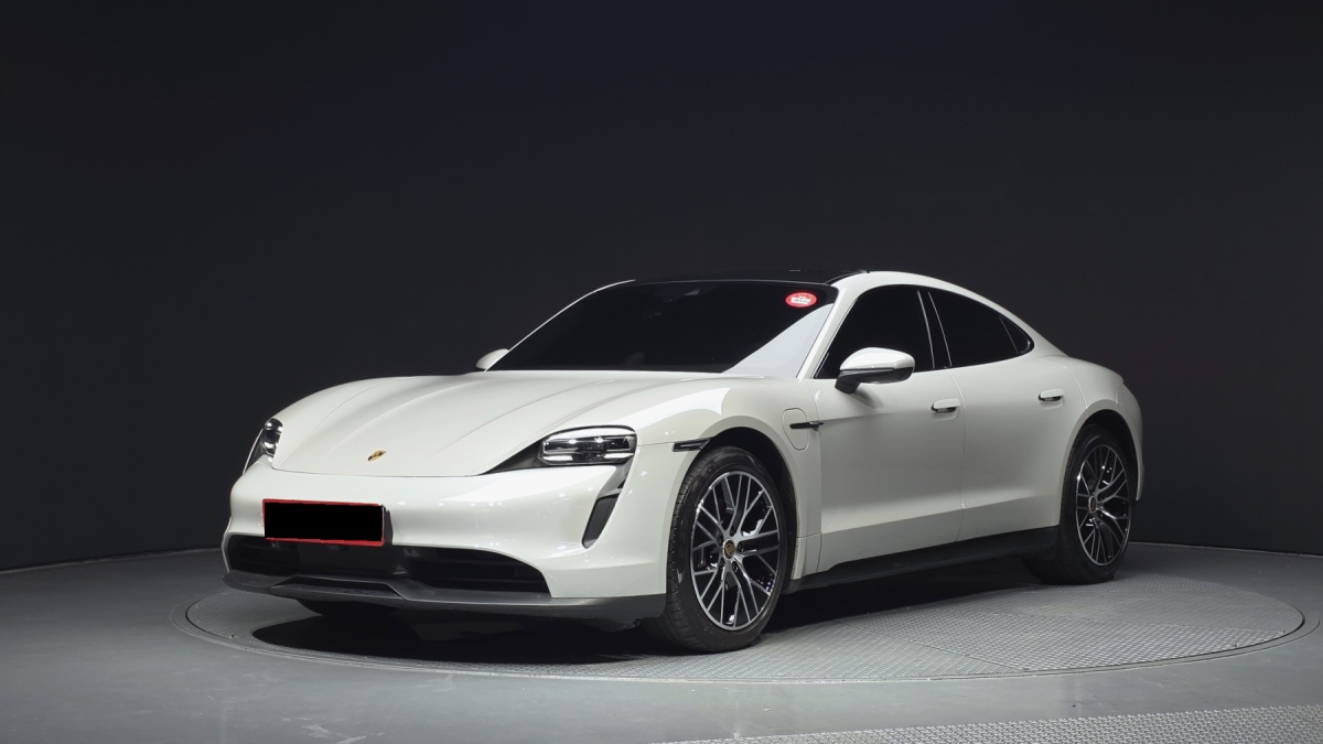 Porsche Taycan, 2022 — купить в Санкт-Петербурге под ключ