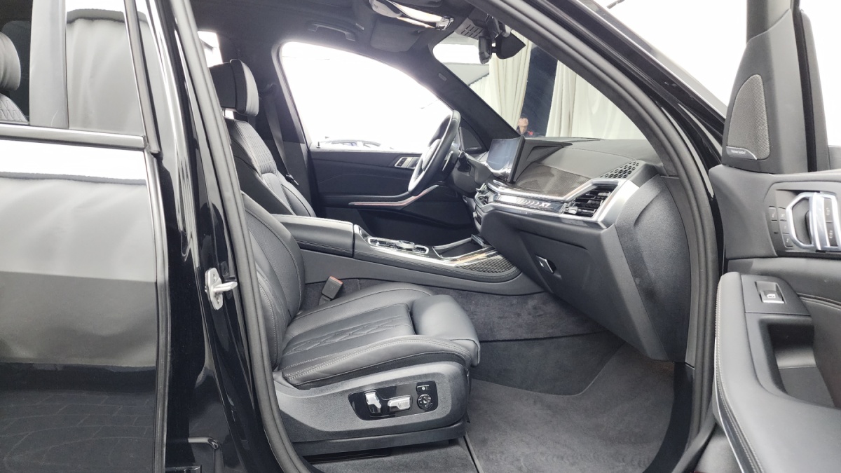BMW X7, 2025 — фото 10 из 12