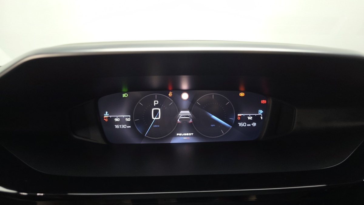 Peugeot 308, 2023 — фото 8 из 12
