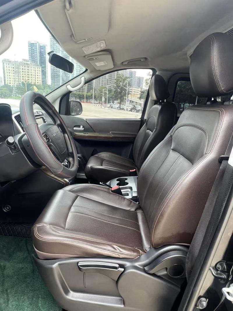 Dongfeng Forthing Lingzhi Plus, 2022 — фото 8 из 12