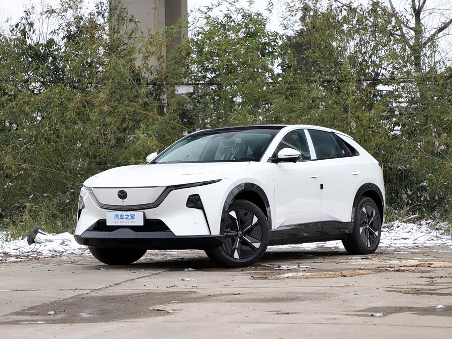 Mazda EZ-60, 2026 — купить в Казани под ключ