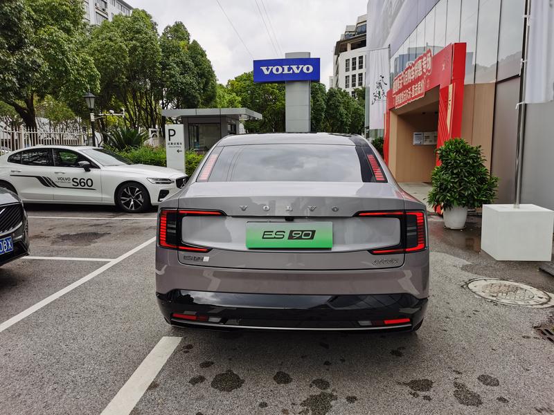 Volvo ES90, 2026 — фото 6 из 12