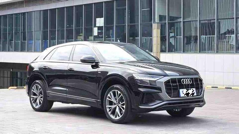 Audi Q8, 2022 — фото 3 из 10