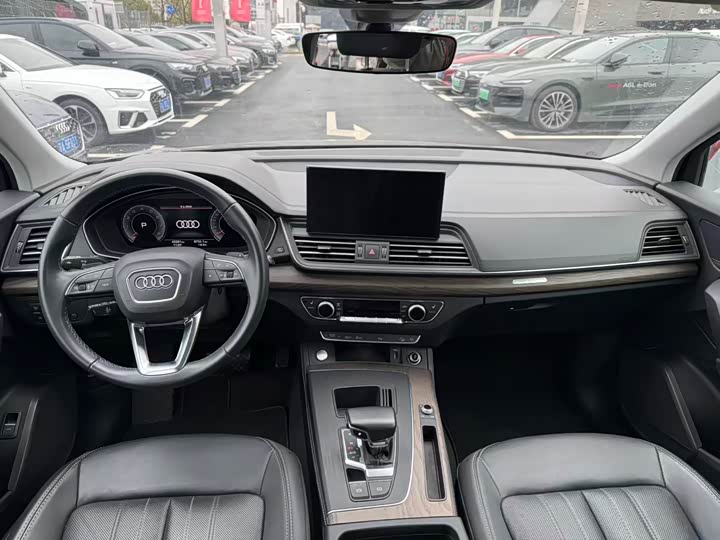 Audi Q5L, 2024 — фото 6 из 9