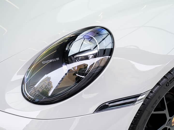 Porsche 911, 2023 — фото 4 из 9