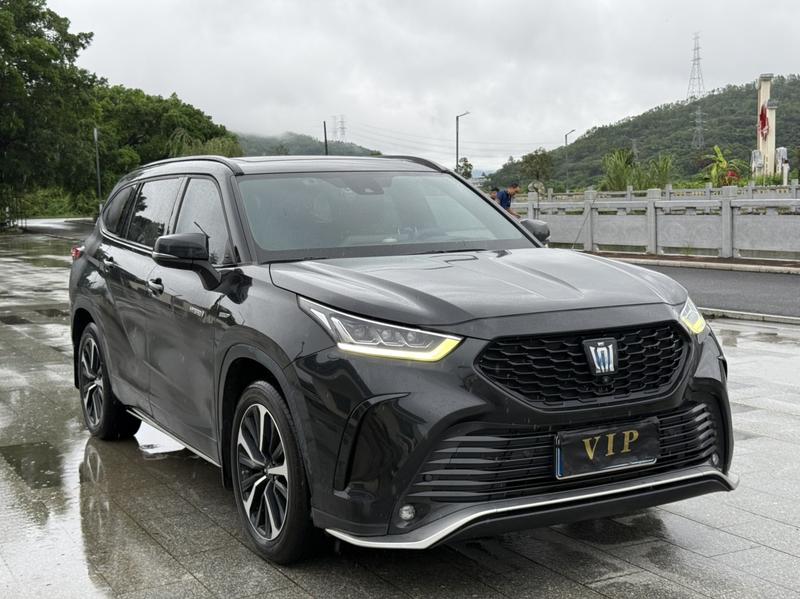 Toyota Crown Kluger, 2021 — фото 3 из 10
