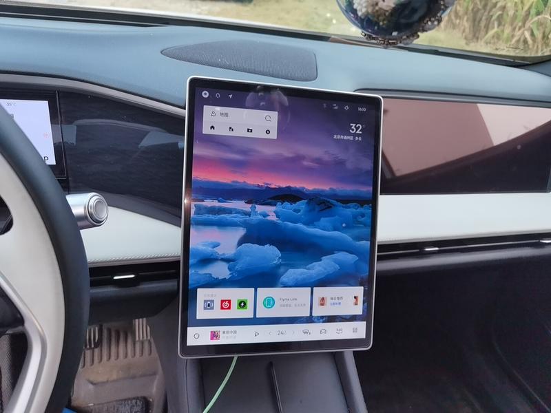 Geely Galaxy L7, 2025 — фото 8 из 12