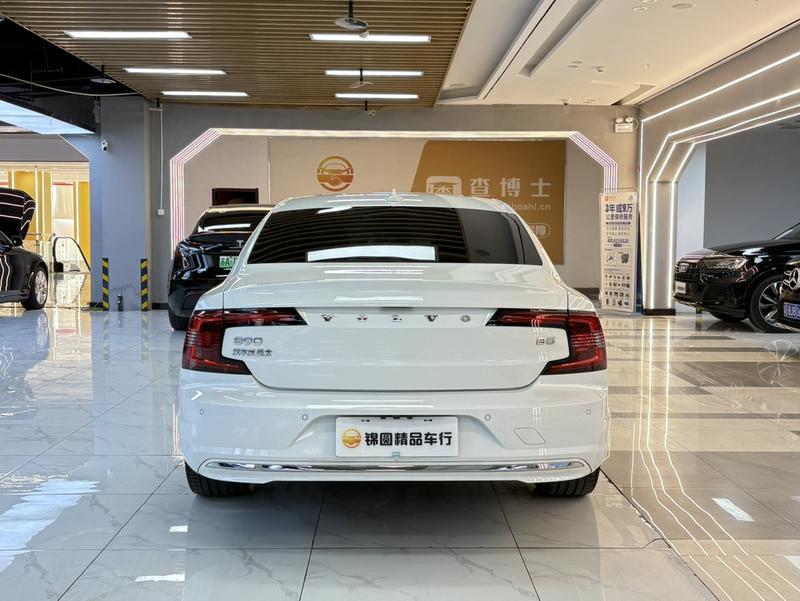 Volvo S90, 2024 — фото 6 из 12
