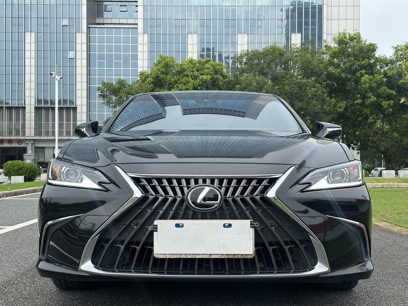 Lexus ES, 2024 — фото 2 из 12