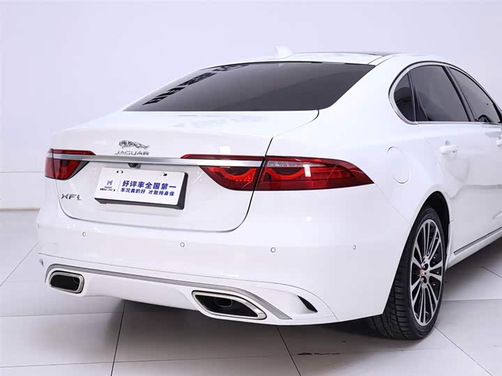 Jaguar XF L, 2024 — фото 8 из 9