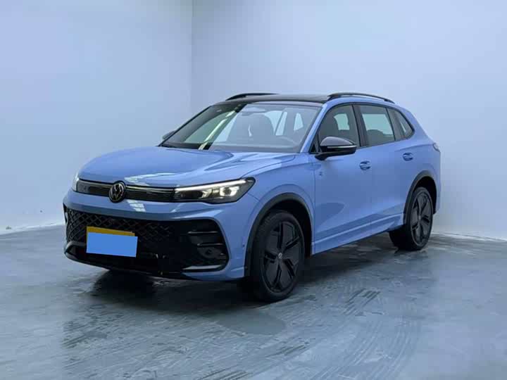 Volkswagen Tiguan L Pro, 2024 — купить в Воронеже под ключ