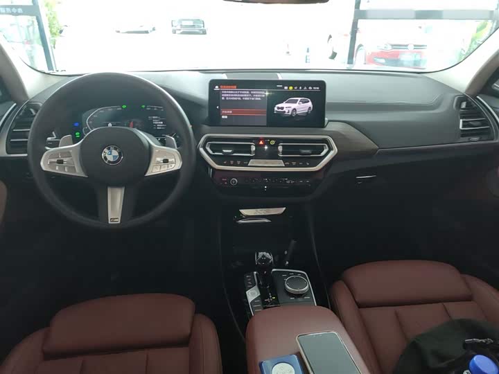 BMW X3, 2024 — фото 6 из 9