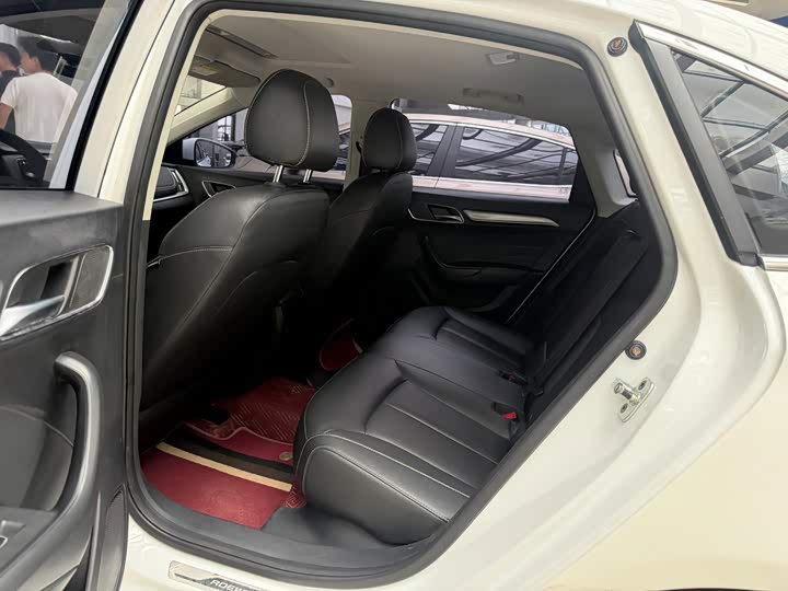 Roewe i6, 2021 — фото 5 из 9