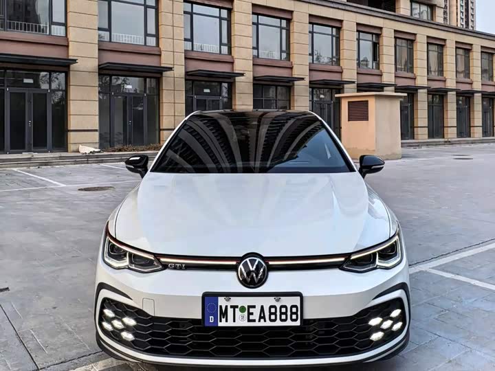 Volkswagen Golf GTI, 2023 — фото 2 из 9