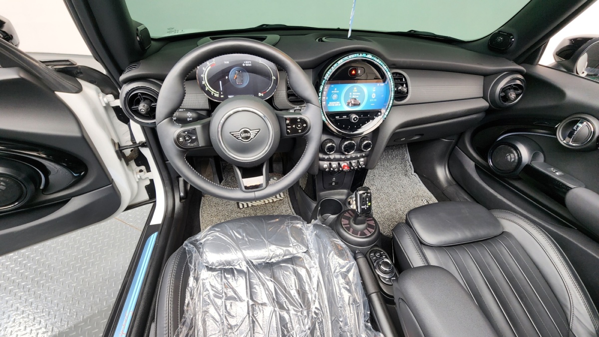 Mini Cooper Convertible, 2023 — фото 6 из 12