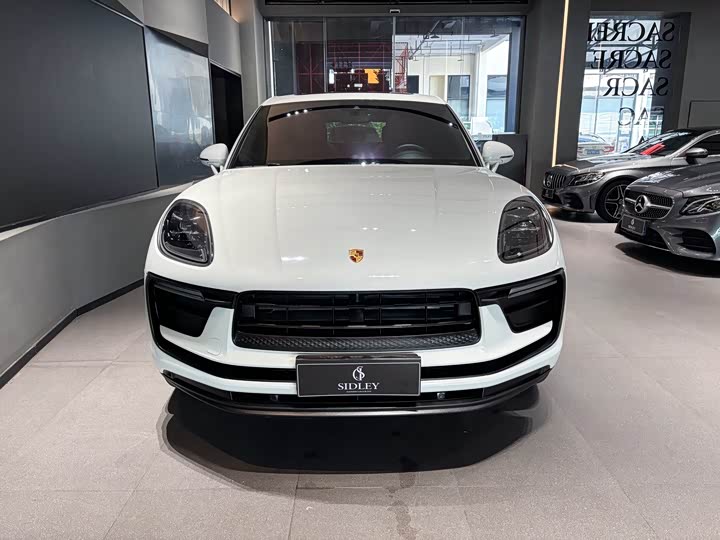 Porsche Macan, 2022 — фото 2 из 9