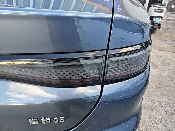 BYD Seal 05 DM-i Hybrid, 2025 — фото 8 из 9
