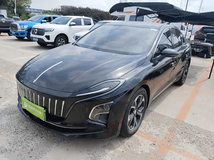Hongqi E-QM5, 2022 — купить в Ульяновске под ключ