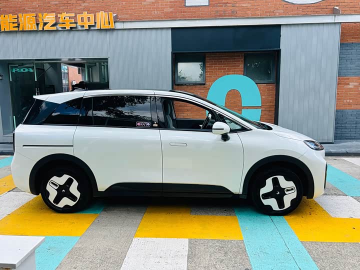 BAIC Arcfox Kaola S, 2025 — фото 4 из 9