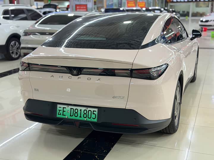 BAIC Arcfox Alpha S5, 2025 — фото 4 из 9