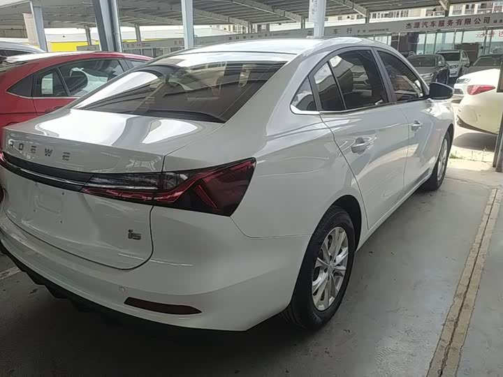 Roewe i5, 2023 — фото 7 из 9
